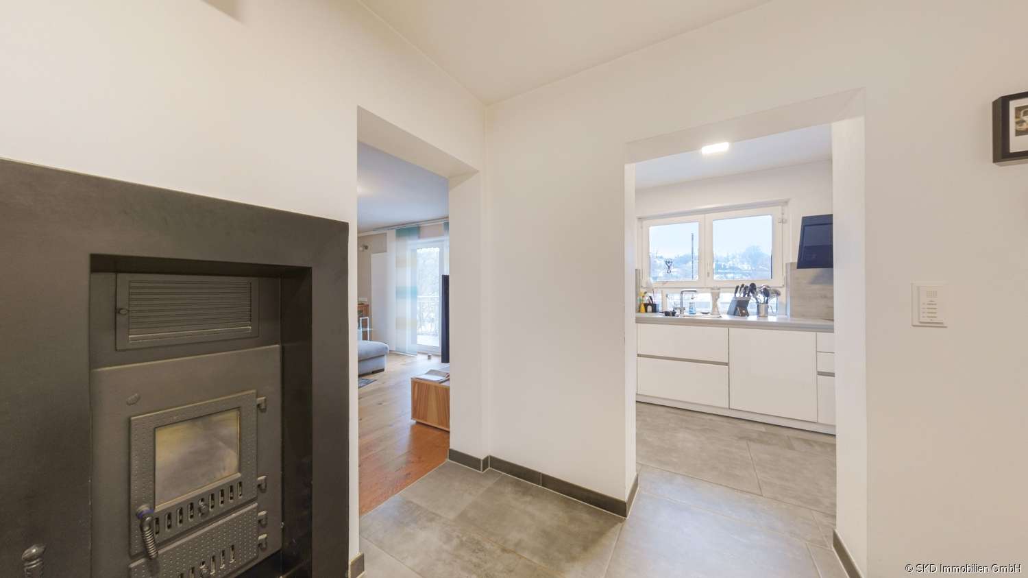 Immobilie in Schefflenz - Schefflenz: Ein Zuhause, zwei Wohnwelten – Modernes Zweifamilienhaus für Familie, Eltern & Kapitalan - Bild 2