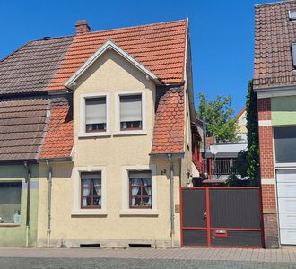 Wiesloch*** Doppelhaushälfte in zentraler Lage  sucht ambitionierten Heimwerker
