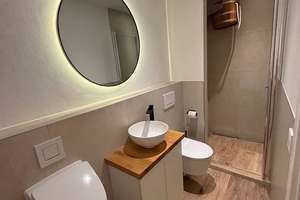 Neuw. Zuhause mit 441m² Wohn-Nutzfl., modernster Haustechnik, Indoorpool, Heimkino, Sommergarten – Blumenauer Str. 91, 81241 Pasing, München – Vorschaubild 12
