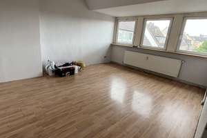 Sanierte großzügige Dachgeschosswohnung frei ab 1. Juli – Alsenstraße 17, 59067 Mitte, Hamm – Vorschaubild 5