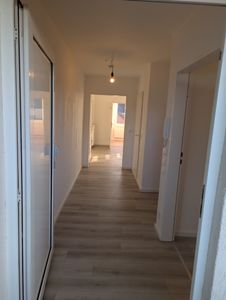 Frisch renovierte altersgerechte 3-Zimmer-Wohnung in SZ-Bad zentral barrierefrei mit Balkon