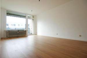 Attraktive, vermietete 4-Zimmer-Wohnung mit Loggia und Garage in Aachen Burtscheid! – Amyastraße 37, 52066 Burtscheider Abtei, Aachen – Vorschaubild 2