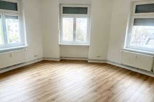 ***Top renoviert ! Großzügig geschnittener 2ZKB- Altbauflair in Biebrich*** – Bunsenstr. 1, 65187 Biebrich, Wiesbaden – Vorschaubild 2