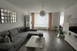 Helle 2-Zimmer-Wohnung mit ca. 72 m², Einbauküche, Wintergarten/Balkon & Garagenstellplatz  – Niehler Straße 328, 50735 Niehl, Köln – Vorschaubild 3
