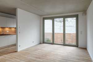 Stilvolle, neuwertige 3-Zimmer-Wohnung mit gehobener Innenausstattung mit Balkon und EBK in Mannheim – Enzianstraße 33, 68309 Mannheim – Vorschaubild 3