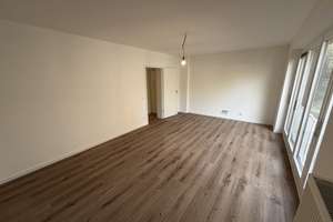 Frisch sanierte 2-Zimmer-Hochparterrewohnung in gepflegter  Wohnanlage mit Pool & Sauna – Die vollständige Adresse der Immobilie erhältst du vom Anbieter., 22297 Winterhude, Hamburg – Vorschaubild 3