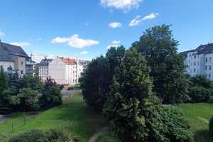 *Hier ist Platz für die ganze Familie - Balkon, begrünter Innenhof und Stellplatz* – Gießerstraße 27, 9130 Chemnitz – Vorschaubild 3