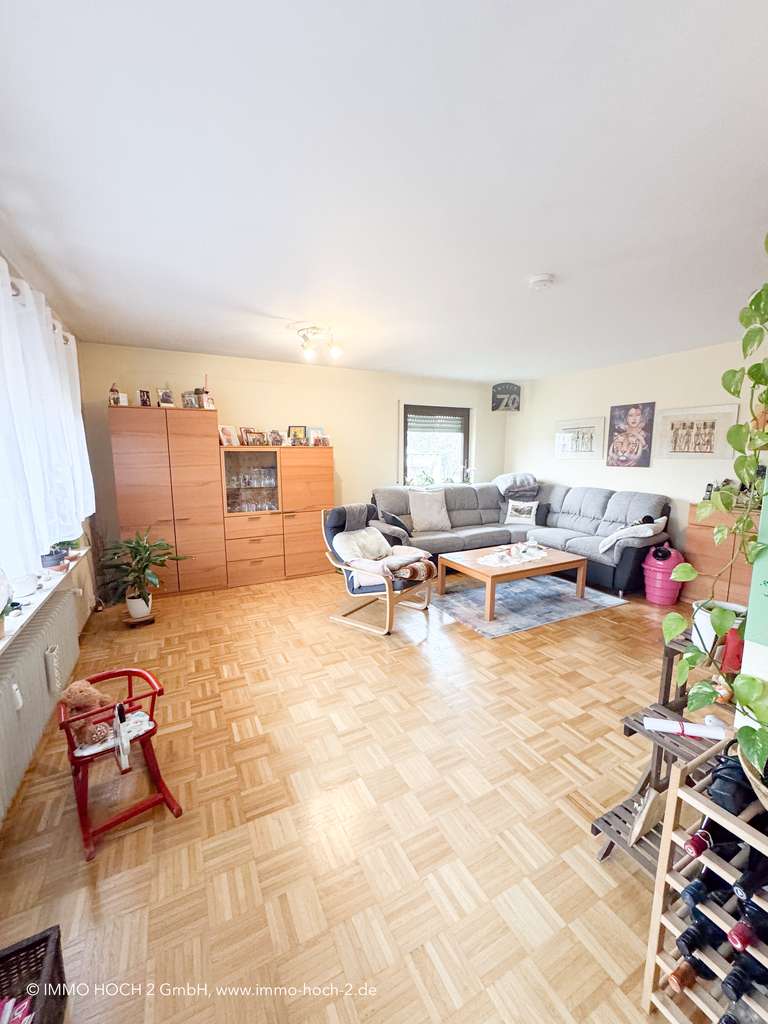 Immobilie in Allmersbach im Tal - Großzügige 5-Zimmer-Wohnung mit Garage, Stellplatz & Garten – 106 m² Wohnfläche - Bild 0