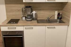 Neuwertiges u. vollst. möbliertes Studenten-Appartment mit EBK in Ingolstadt – Goethestraße 23, 85055 Ingolstadt – Vorschaubild 2