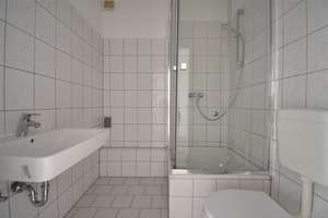 Frisch renoviert! 2-Zimmer-Wohnung mit Balkon – Corneliusstr. 61, 40215 Friedrichstadt, Düsseldorf – Vorschaubild 7