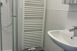 Helle, teilmöblierte Wohnung in Frankfurt-Eschersheim/Ginnheim – Kurhessenstraße 95, 60431 Eschersheim, Frankfurt am Main – Vorschaubild 2