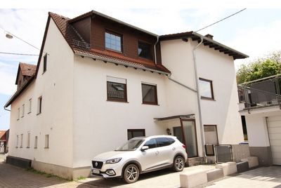 ATTRAKTIVES MEHRFAMILIENHAUS - IDEAL ZUR SELBSTNUTZUNG ODER ALS KAPITALANLAGE