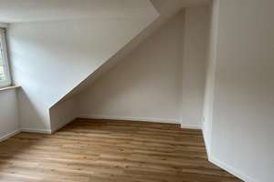 Gemütliche 2 Zimmer-DG-Wohnung mit 2 Stellplätzen im beliebten Mainz- Laubenheim – Oppenheimer Straße 0, 55130 Laubenheim, Mainz – Vorschaubild 10