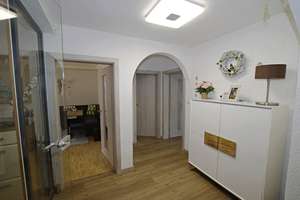 Charmantes Zweifamilienhaus mit viel Platz und Traumgarten – Die vollständige Adresse der Immobilie erhältst du vom Anbieter., 93176 Beratzhausen – Vorschaubild 11