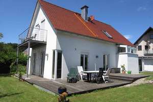 INDIVIDUELLES WOHNHAUS BAUJAHR 1999 MIT VOLLKELLER UND CARPORT, 128m² WFL, 680m² Grund