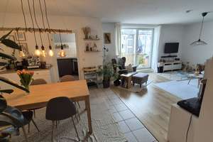 Helle 3-Zimmer-Wohnung mit Südostbalkon und Tiefgaragenstellplatz in Köln-Bickendorf