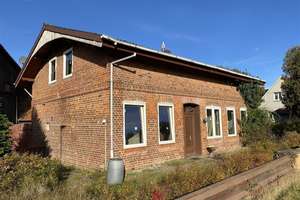 . . . Wohnhaus & Werkhalle mit Sanierungsbedarf . . . keine Käuferprovision – Die vollständige Adresse der Immobilie erhältst du vom Anbieter., 23881 Breitenfelde – Vorschaubild 2