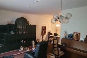 5-Zimmer Reihenmittelhaus mit Einbauküche und Garten – 65934 Nied, Frankfurt am Main – Vorschaubild 3