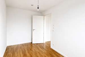 🅝🅔🅤 | Neuwertige 3-Zi.-Whg. mit West-Loggia, EBK & XL-TG-Stellplatz in München-Obermenzing – Hermine-von-Parish-Straße 3, 81245 Neupasing, München – Vorschaubild 9