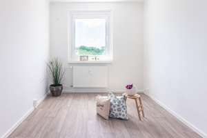 Zentral gelegene 3-Zimmer-Wohnung mit Balkon – Augustusburger Str. 37, 9111 Zentrum, Chemnitz – Vorschaubild 2