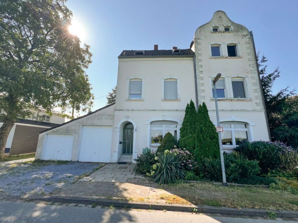 Immobilie in Rheinberg - Rheinberg-Wallach: Kleine Kapitalanlage in ländlicher Lage - Bild 0