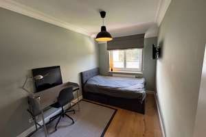 Ein liebevoll kernsaniertes Haus in Hamburg-Nienstedten – Die vollständige Adresse der Immobilie erhältst du vom Anbieter., 22609 Nienstedten, Hamburg – Vorschaubild 11