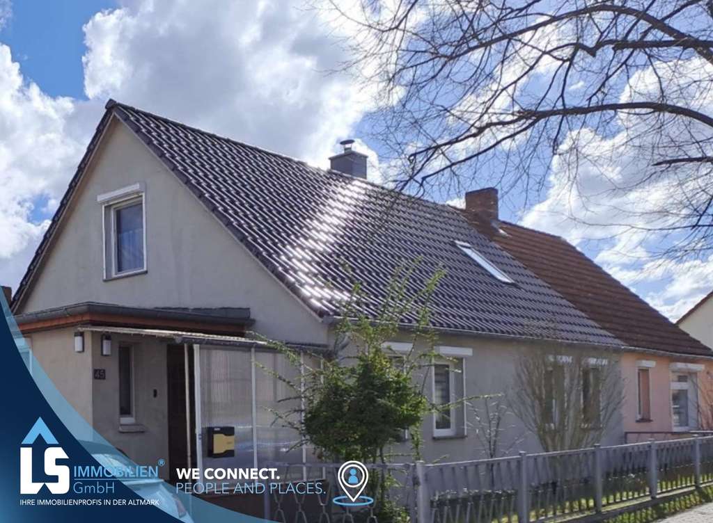 Immobilie in Premnitz - Modernes Einfamilienhaus mit großem Grundstück, Pool, Scheune und Smart-Home-Elementen in Mögelin - Bild 0