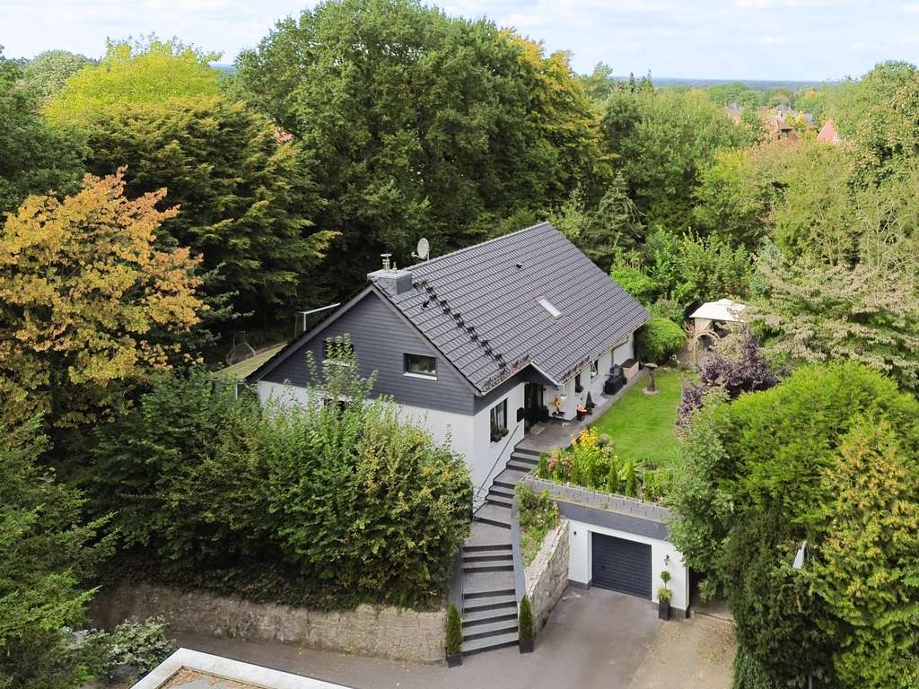 Immobilie in Boostedt - Großzügiges Einfamilienhaus in grüner Umgebung - Bild 1