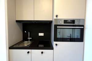 Möbliiertes Studio direkt am Marktplatz Adlershof, zum ruhigen Innenhof ausgerichtet mit Balkon! – Florian-Geyer-Str 111, 12489 Adlershof, Berlin – Vorschaubild 11