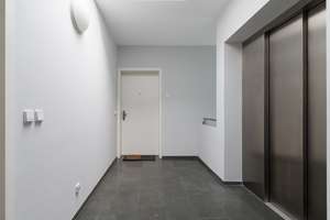 Provisionsfrei: Renovierte 2-Zimmer-Endetage (5 OG.) mit Balkon, Aufzug und TG-Stellplatz – Scharnhorststraße 3b, 10115 Mitte (Ortsteil), Berlin – Vorschaubild 11