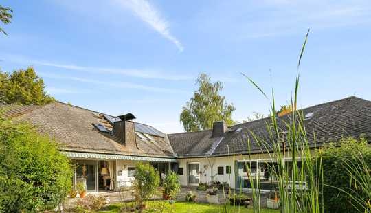 Bild von Weilburg: Großzügige Villa mit Schwimmbad in ruhiger Wohnlage