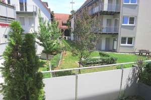 Schöne 2,5 Zimmer-Wohnung mit großem Balkon  – Die vollständige Adresse der Immobilie erhältst du vom Anbieter., 70599 Plieningen (Ortsteil), Stuttgart – Vorschaubild 3
