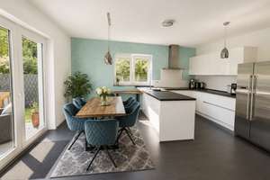 Hochwertiges Wohnhaus mit Einliegerwohnung, Sauna & Kamin in Wolfsburg-Ehmen – Die vollständige Adresse der Immobilie erhältst du vom Anbieter., 38442 Ehmen, Wolfsburg – Vorschaubild 4