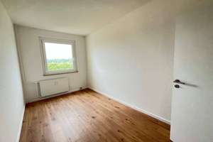 Gemütliche 3-Zimmer-Wohnung mit Balkon in Zwickau, Pölbitz – Moseler Straße 12, 8058 Pölbitz, Zwickau – Vorschaubild 2