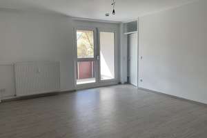 Familienfreundliches Wohnen: 4 Zimmer mit Balkon und Wohlfühlcharakter – Rothenburger Str. 183, 90439 St. Leonhard, Nürnberg – Vorschaubild 2