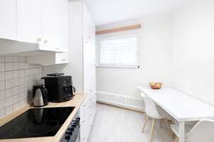 Top renovierte 1-Zi.-Wohnung mit Balkon & EBK - sofort bezugsfrei – Erich-Ollenhauer-Straße 34F, 65187 Biebrich, Wiesbaden – Vorschaubild 2