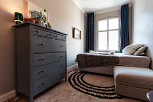 Helle und schön renovierte Wohnung mit großem Balkon, am Rand des Schillerkiezes. – Berlin – Vorschaubild 14