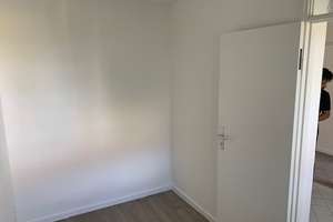 Geräumige 2,5 Zimmer Wohnung mit Balkon – Schönweißstr. 14 C, 90461 Hummelstein, Nürnberg – Vorschaubild 4