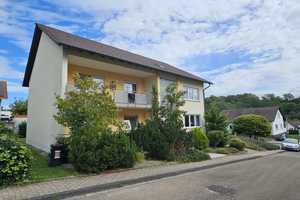 **Charmantes Zweifamilienhaus mit Ausbaupotenzial: Ihr Traumhaus in Zeutern wartet!** – Karlsruhe (Kreis) – Vorschaubild 1