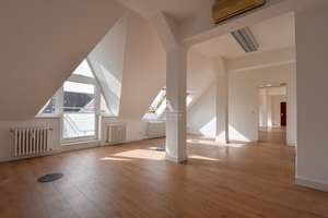 TOP LAGE | AUSBLICK ÜBER BERLIN IN CHARLOTTENBURG  | PROVISIONSFREI | – Niebuhrstraße 10, 10629 Charlottenburg, Berlin – Vorschaubild 2