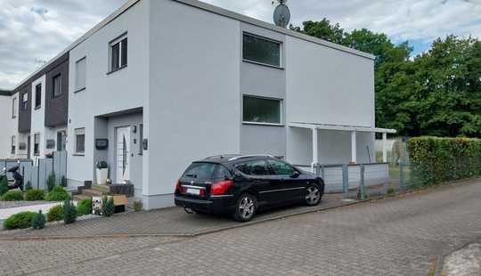 Bild von Reihenendhaus mit Stil: Ruhige Lage, moderne Ausstattung, schöner Garten