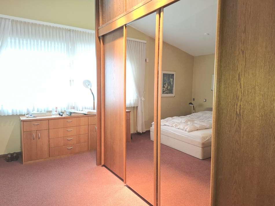 Schlafzimmer Bild 2