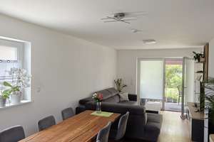 Erdgeschoss-Wohnung: 3 Zimmer + Hobbyraum, ca. 101 m² Wohnfläche, Garten und Tiefgarage – Die vollständige Adresse der Immobilie erhältst du vom Anbieter., 86153 Am Schäfflerbach, Augsburg – Vorschaubild 3