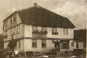 Großes Wohnhaus: 14 Zimmer, Doppelgarage, neues Dach, neue Heizung – Wetteraukreis – Vorschaubild 3
