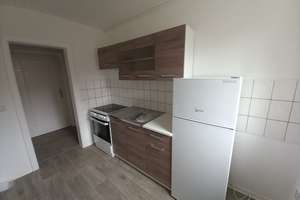 Sanierte 2-Raum-Wohnung mit Dusche und Balkon! – Südstraße 6a, 8412 Werdau – Vorschaubild 6