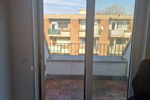 Exklusive, neuwertige 1-Zimmer-Dachgeschosswohnung mit Balkon in Aachen – Hünefelstr. 51, 52068 Trierer Straße, Aachen – Vorschaubild 3