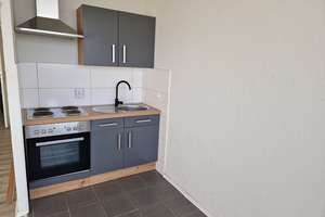 Große 1-Zimmer-Wohnung mit Balkon und Einbauküche im Weißen Riesen - Kiel Mettenhof – Kurt-Schumacher-Platz 1, 24109 Mettenhof, Kiel – Vorschaubild 3