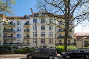 Stilvolle Altbauwohnung mit Garten in Top-Lage – Die vollständige Adresse der Immobilie erhältst du vom Anbieter., 22303 Winterhude, Hamburg – Vorschaubild 1
