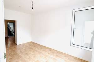 Little Tokyo hübsche 2,5 Zimmer Wohnung mit Loggia zum grünen Innenhof & Badewanne wartet auf Sie – Hohenzollernstraße 28, 40211 Stadtmitte, Düsseldorf – Vorschaubild 7
