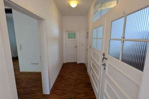 Charmantes Mehrfamilienhaus mit großem Grundstück in begehrter & ruhiger Lage des Haarentorviertels – Die vollständige Adresse der Immobilie erhältst du vom Anbieter., 26129 Haarentor, Oldenburg (Oldenburg) – Vorschaubild 2